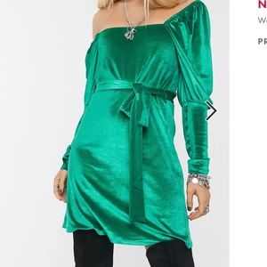 ASOS DESIGN Long sleeve square neck puff sleeve velvet mini dress in green